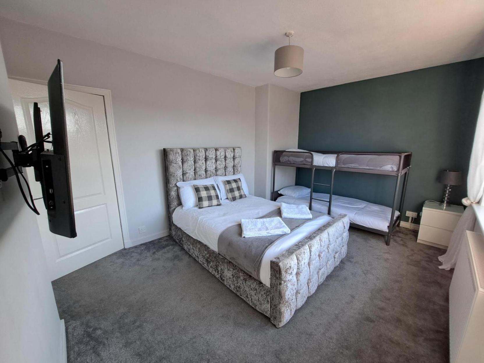 Glasgow Apartment Close To The Airport Renfrew Exterior photo